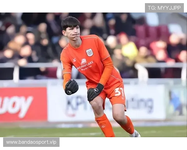 费迪南德18岁儿子洛伦斯租借加盟第七级别球队离开布莱顿